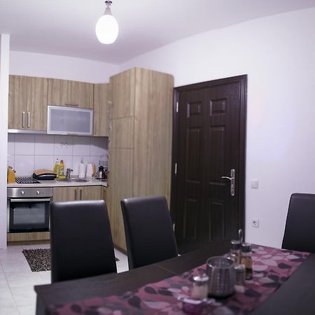 Apartman Olive Apartment Улцин Екстериор снимка