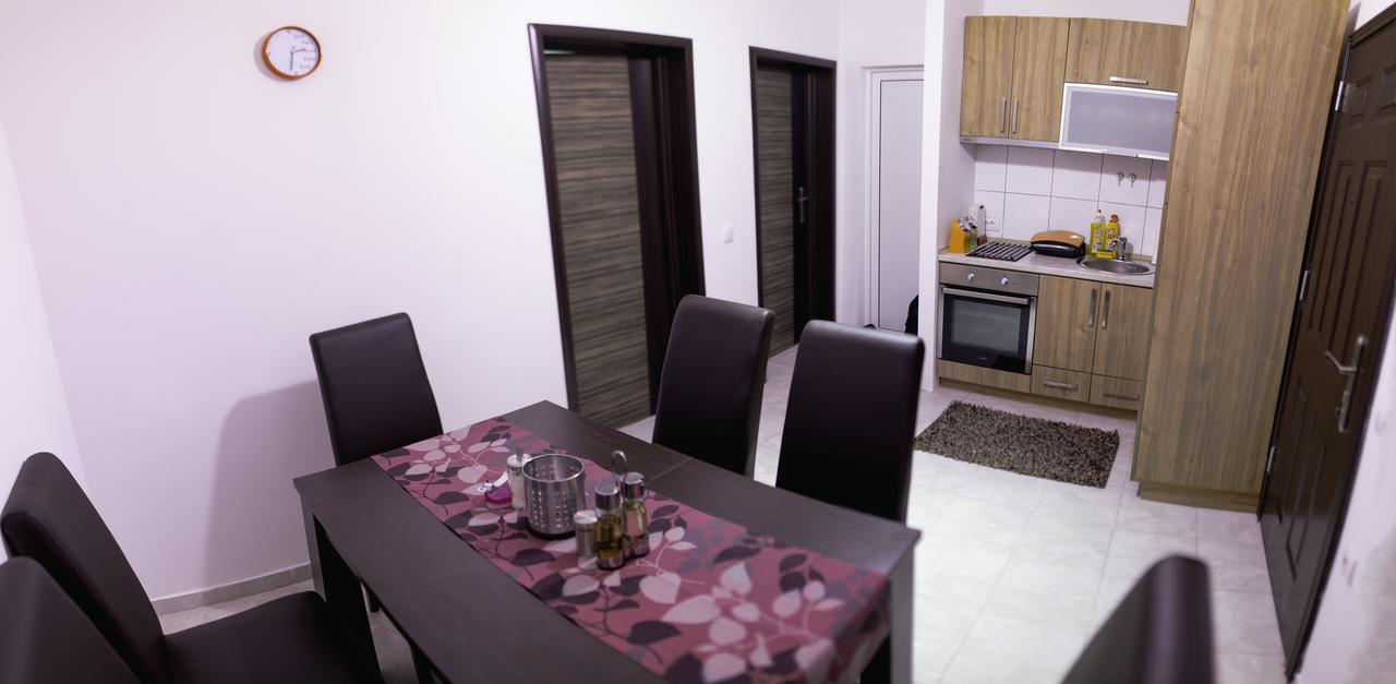 Apartman Olive Apartment Улцин Екстериор снимка